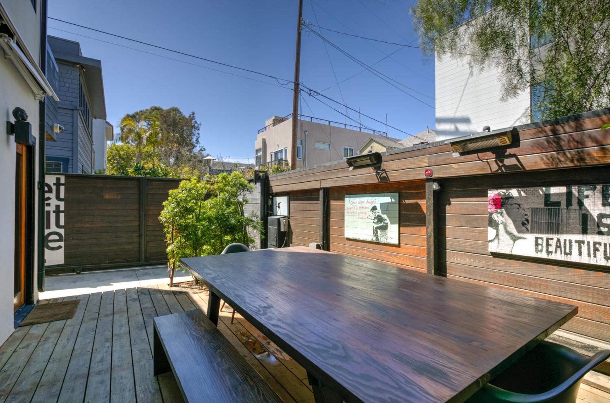 Venice Beach Studio With Large Private Patio Steps To The Beach Los Angeles Ngoại thất bức ảnh
