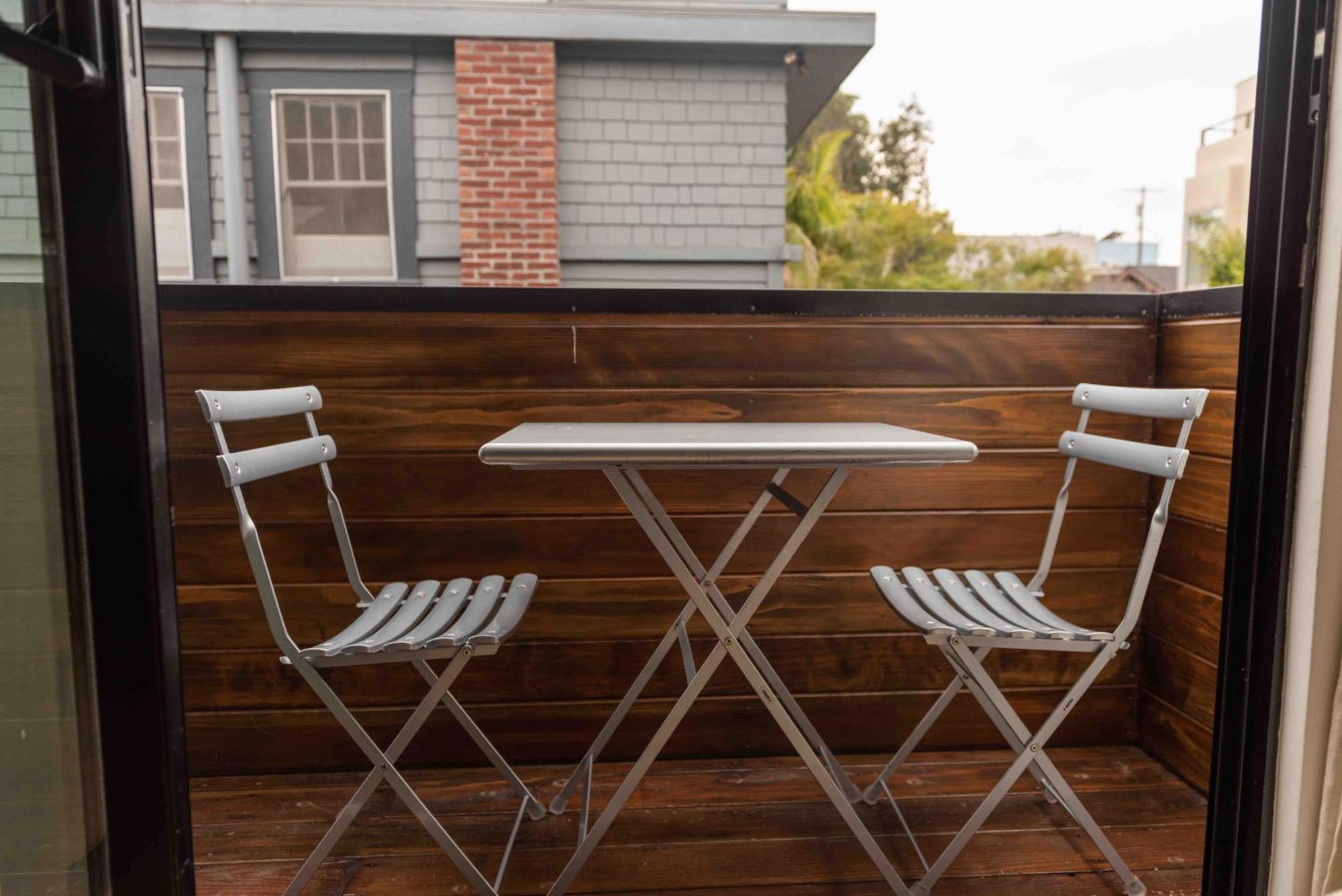 Venice Beach Studio With Large Private Patio Steps To The Beach Los Angeles Ngoại thất bức ảnh