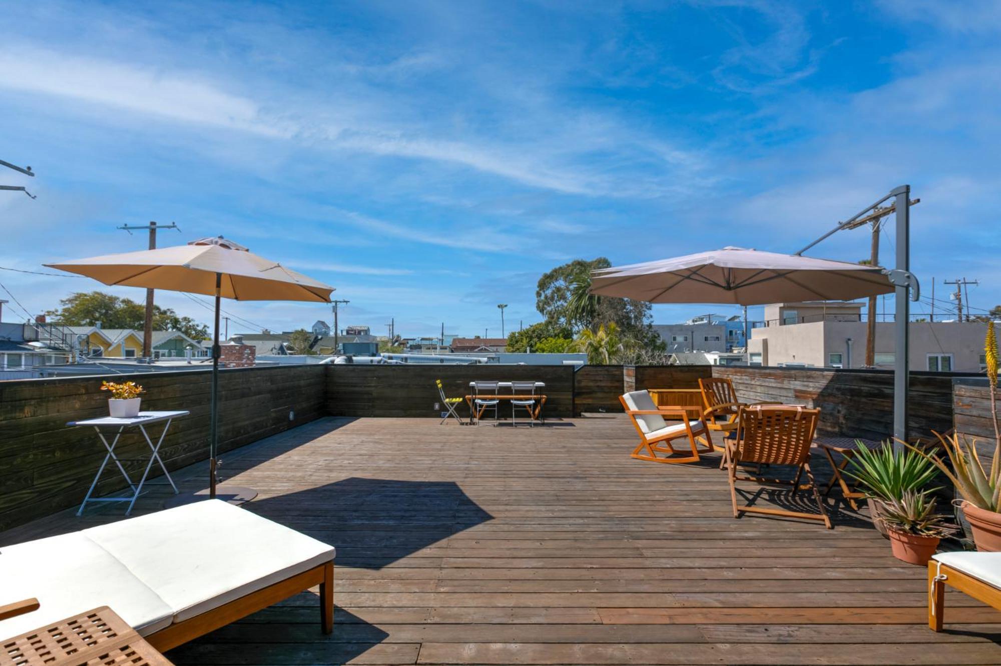 Venice Beach Studio With Large Private Patio Steps To The Beach Los Angeles Ngoại thất bức ảnh