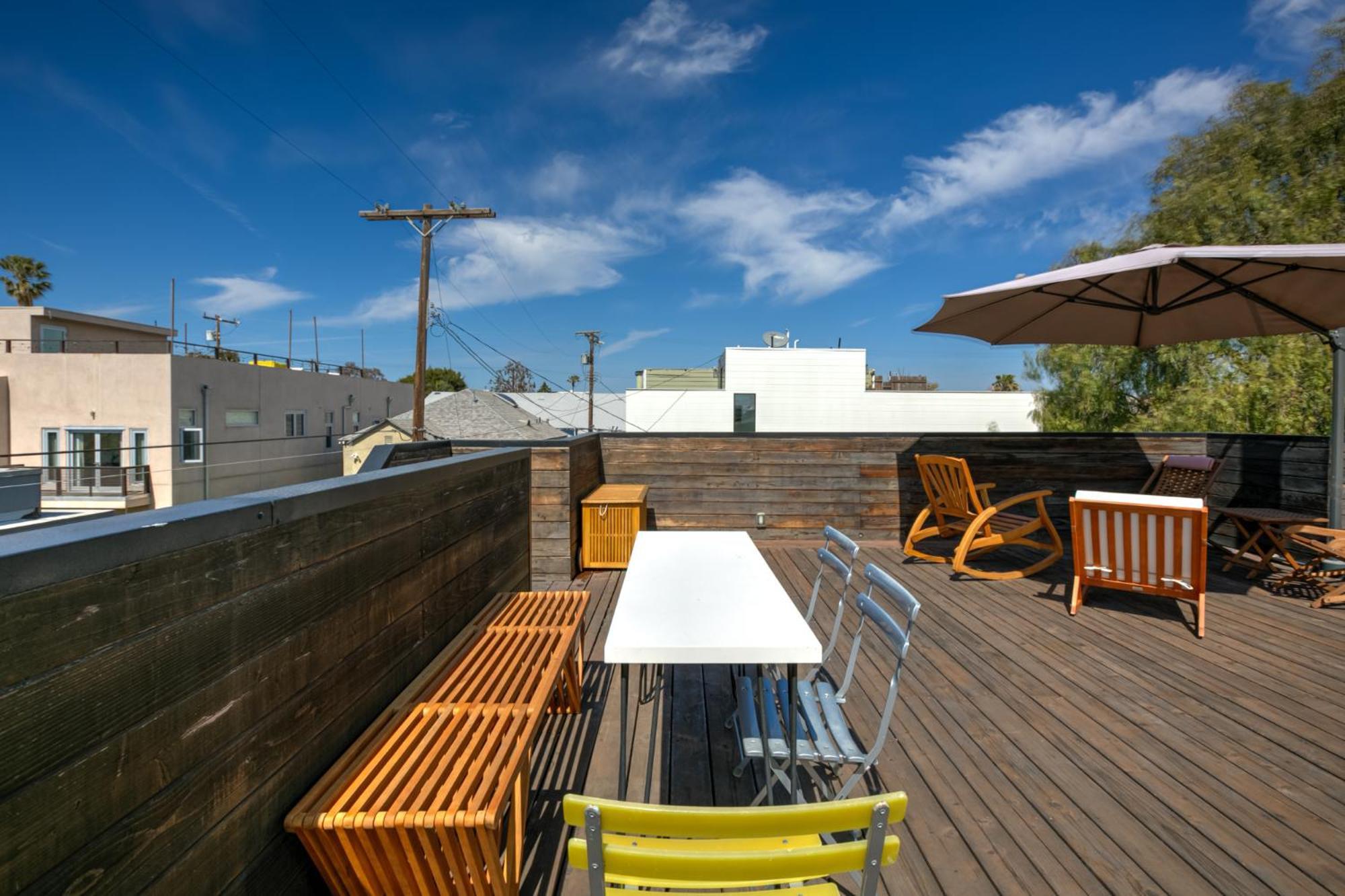 Venice Beach Studio With Large Private Patio Steps To The Beach Los Angeles Ngoại thất bức ảnh