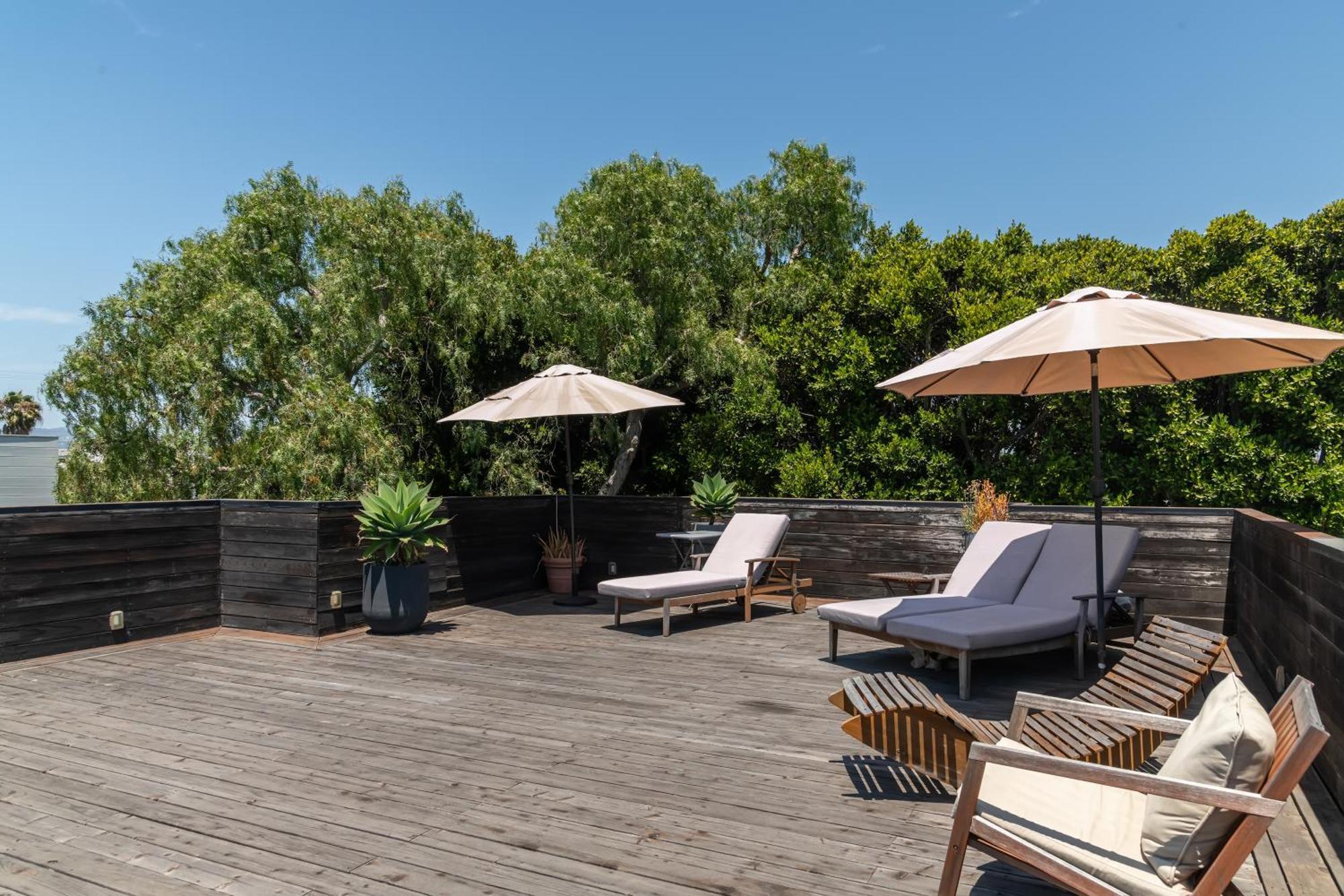 Venice Beach Studio With Large Private Patio Steps To The Beach Los Angeles Ngoại thất bức ảnh