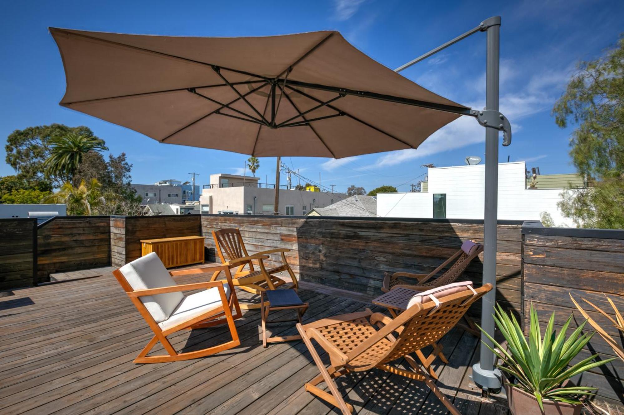 Venice Beach Studio With Large Private Patio Steps To The Beach Los Angeles Ngoại thất bức ảnh